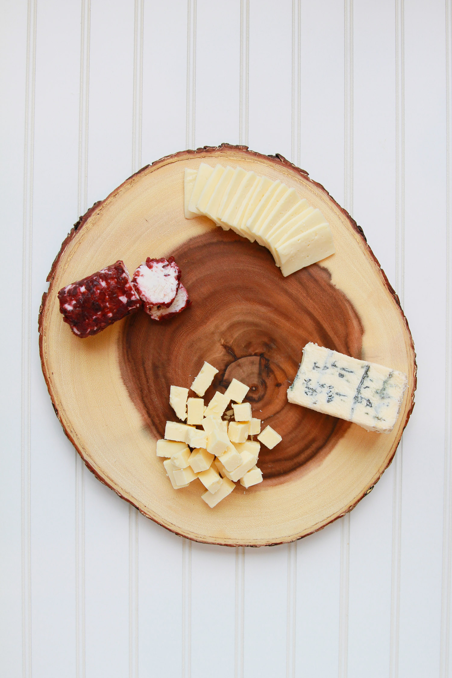 5 Steps to Building the Perfect Holiday Cheese Board