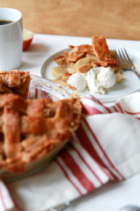 Cinnamon Honeycrisp Apple Pie Recipe